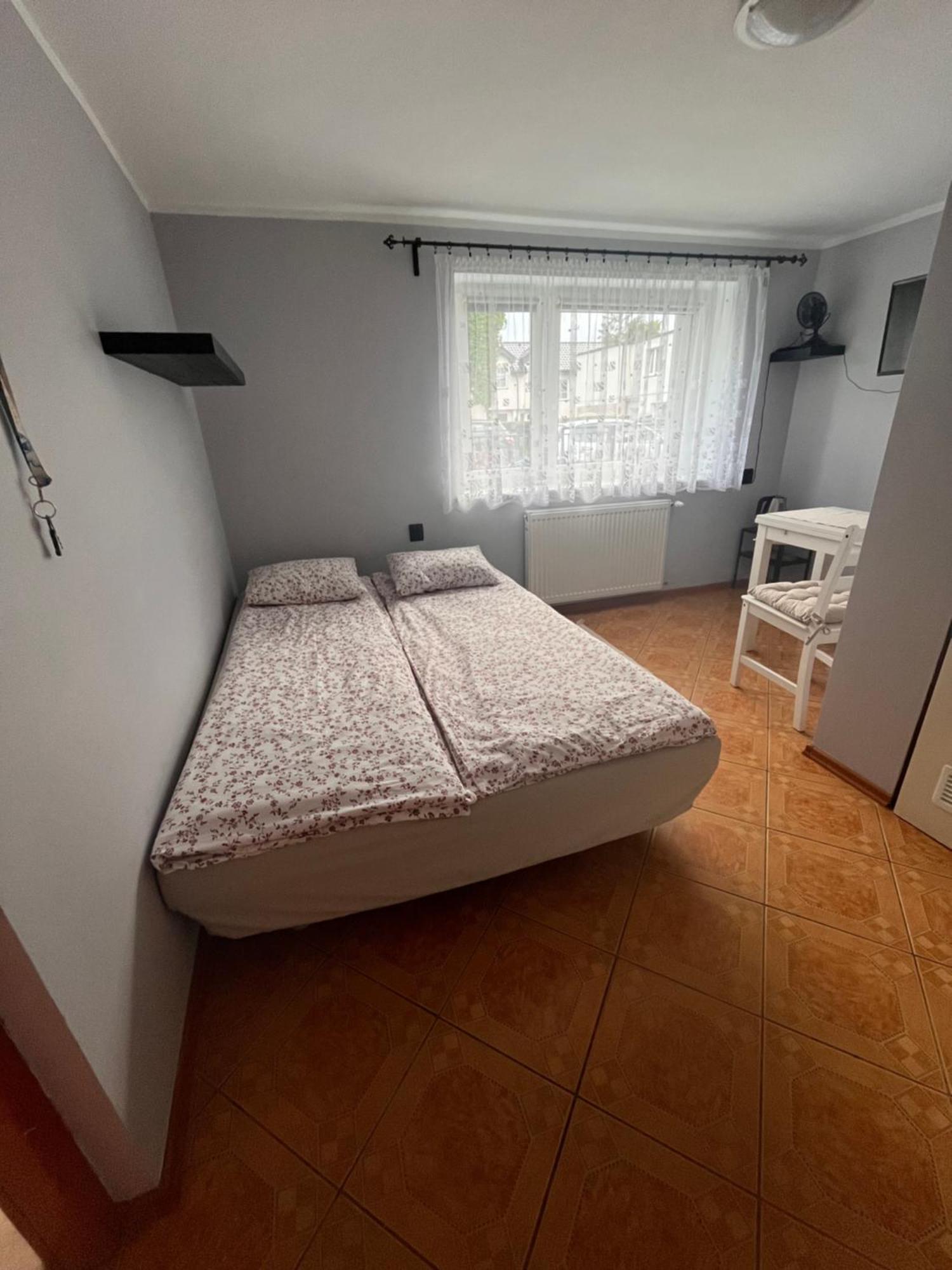 Pokoje Goscinne Halina Łeba Exterior foto